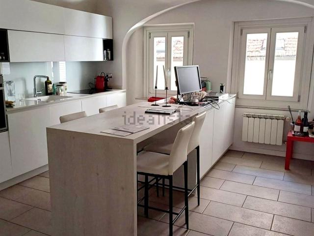 Appartamento in vendita di 165 m² in Piazza Mercatale