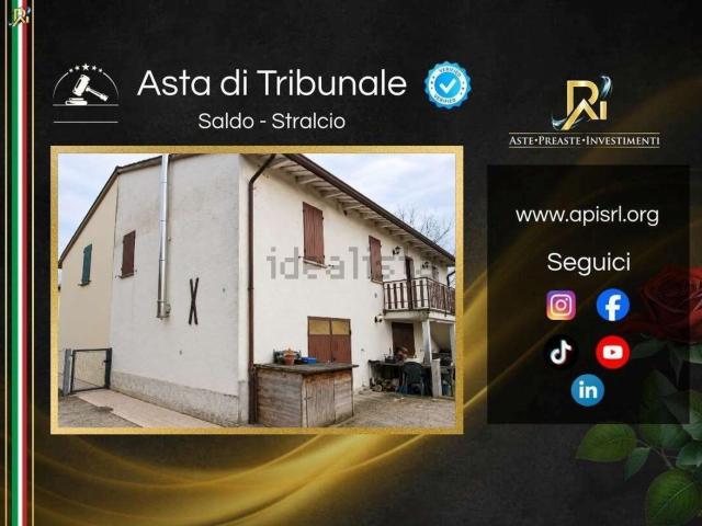 Appartamento in vendita di 165 m² in Strada Cà Deserto, 4