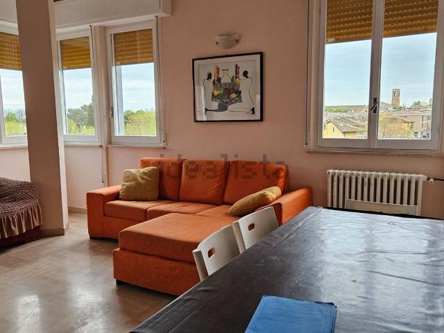 Appartamento in vendita di 165 m² in Strada Statale 16 Adriatica