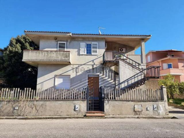 Appartamento in vendita di 166 m² in Via Cagliari, 56