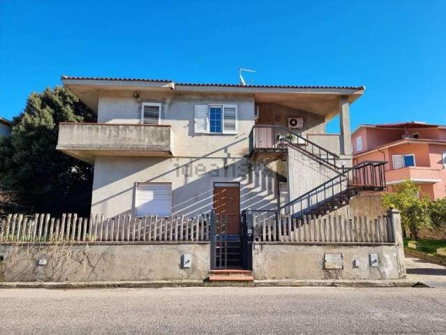 Appartamento in vendita di 166 m² in Via Cagliari, 56