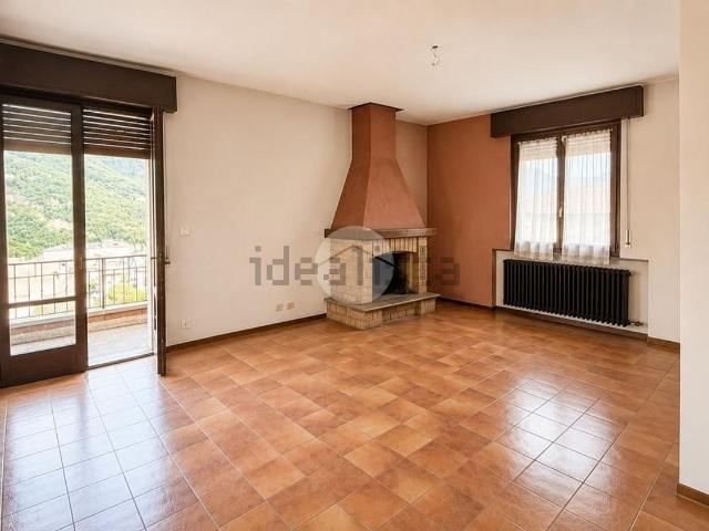 Appartamento in vendita di 166 m² in Via A. Taglierini, 26