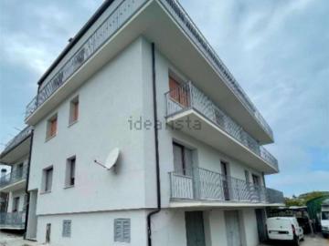 Appartamento in vendita di 166 m² in Via Gabriele D&apos Annunzio, 3