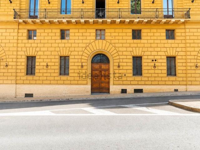 Appartamento in vendita di 166 m² in Via Giuseppe Garibaldi, 60
