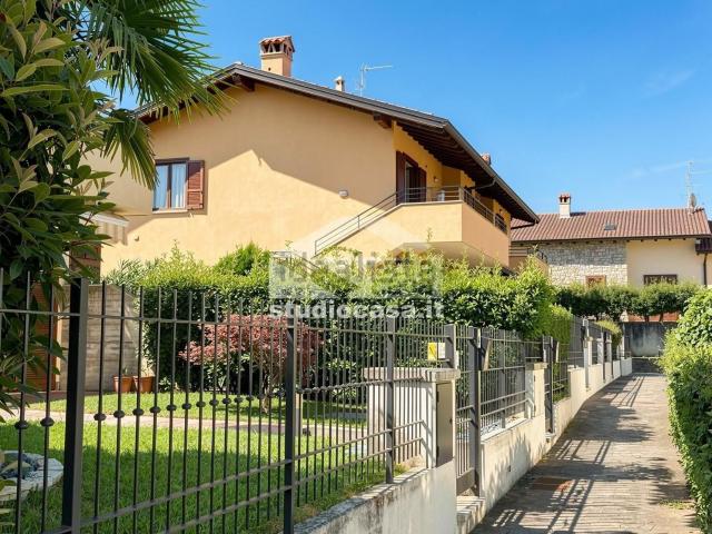 Appartamento in vendita di 166 m² in Via Giovanni da Verrazzano