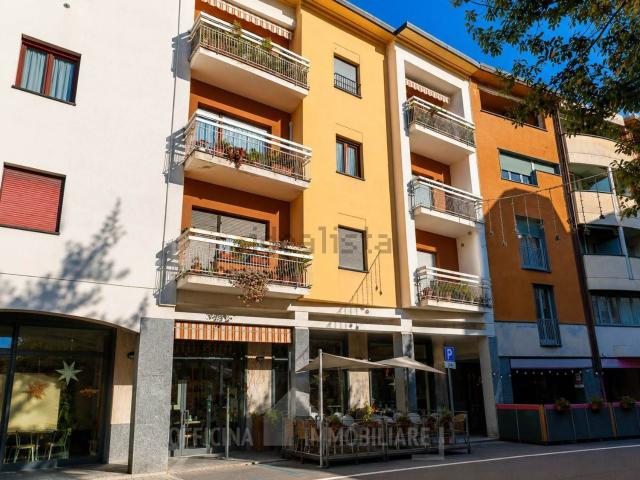 Appartamento in vendita di 166 m² in Via Ezio Vanoni, 53