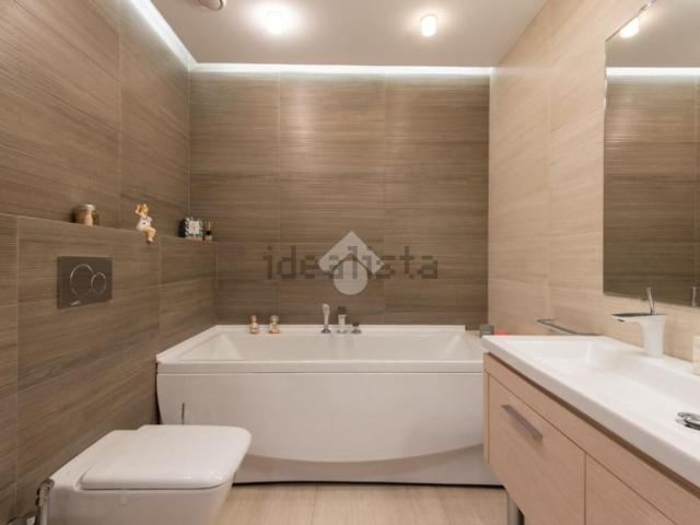Appartamento in vendita di 166 m² in Via Feltrina Centro