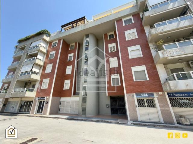 Appartamento in vendita di 166 m² in Via Orfeo Mazzitelli, 47