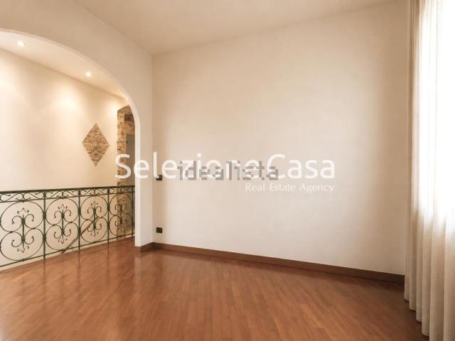 Appartamento in vendita di 166 m² in Via Michelangelo Buonarroti, 71