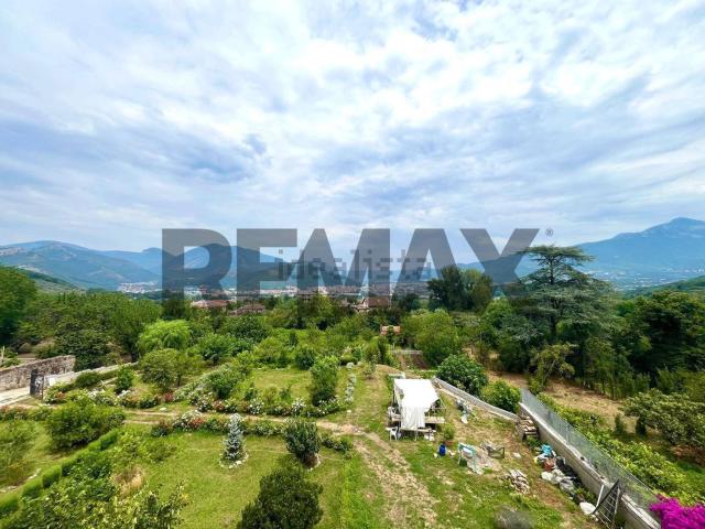 Appartamento in vendita di 166 m² in Corso Regina Elena