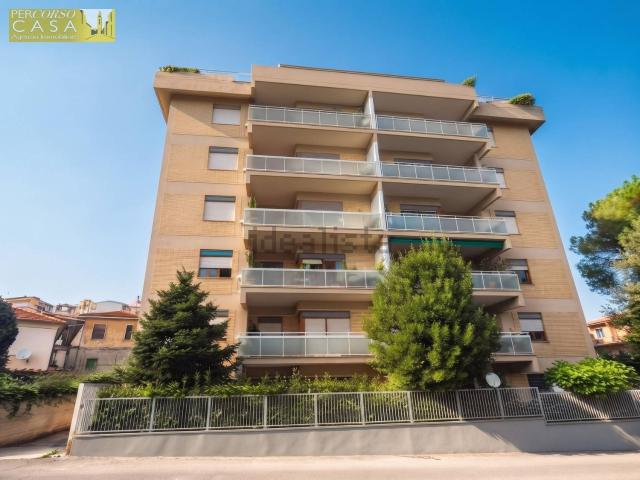 Appartamento in vendita di 167 m² in Via Armando Diaz