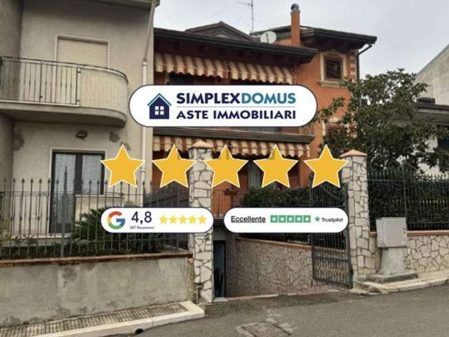 Appartamento in vendita di 167 m² in Via Basilicata