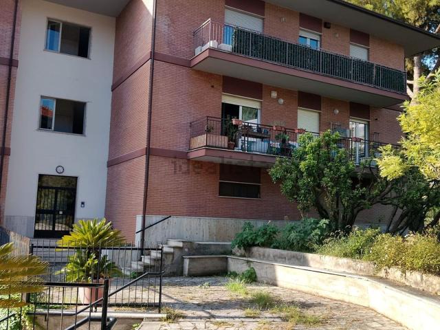 Appartamento in vendita di 167 m² in Via Giulio Gabrielli, 5
