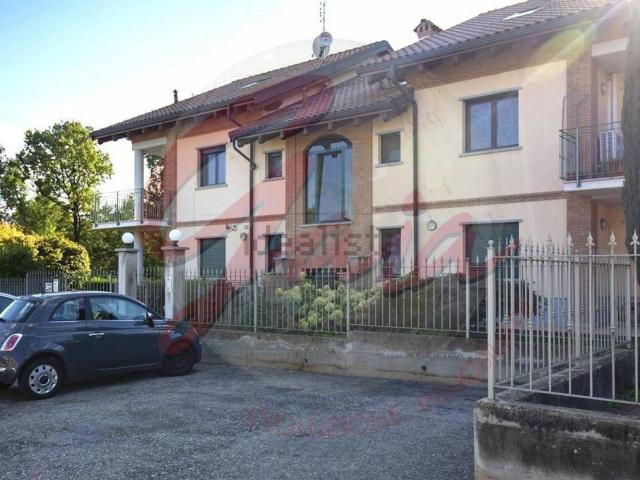 Appartamento in vendita di 167 m² in Via Edgardo Sogno, 12