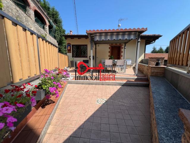 Appartamento in vendita di 167 m² in Via F. Martinelli