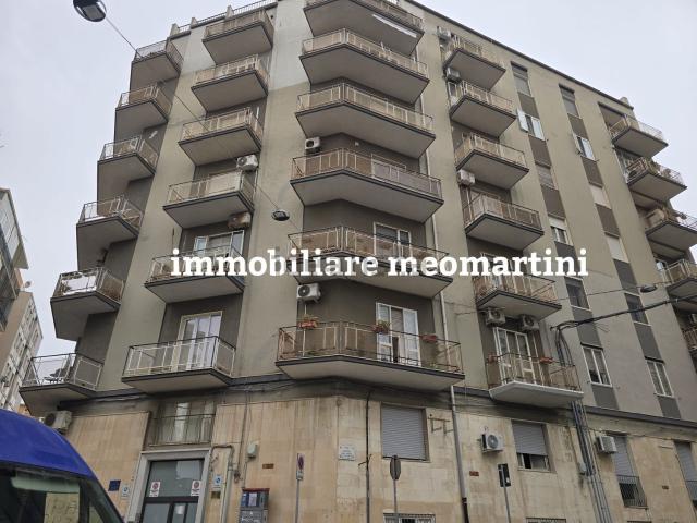Appartamento in vendita di 167 m² in Via Monsignore Giacomo Carabelli, 15