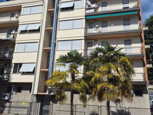 Appartamento in vendita di 167 m² in Via Montereale, 33