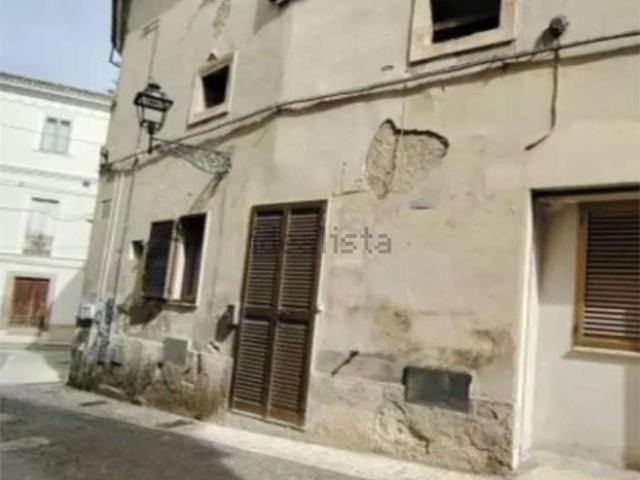 Appartamento in vendita di 167 m² in Via San Vittorino, 1