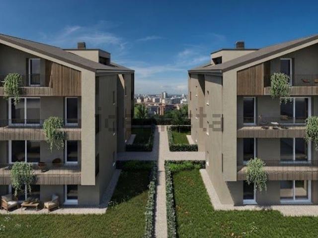 Appartamento in vendita di 167 m² in Via Sebino
