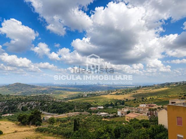 Appartamento in vendita di 167 m² in Via Simone Catalano, 216