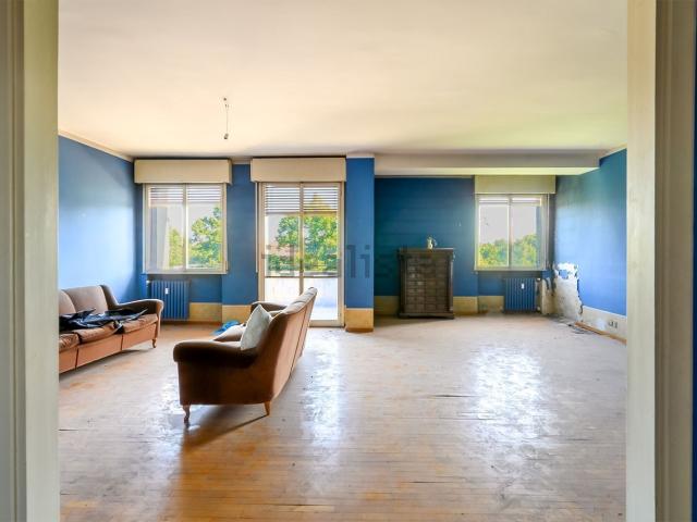 Appartamento in vendita di 167 m² in Viale L. A. Muratori, 187