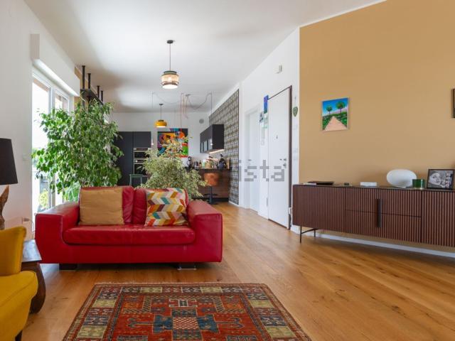 Appartamento in vendita di 167 m² in Viale Primo Vere, 37