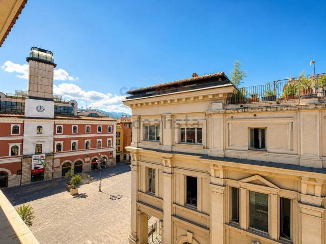 Appartamento in vendita di 167 m² in Corso Cornelio Tacito