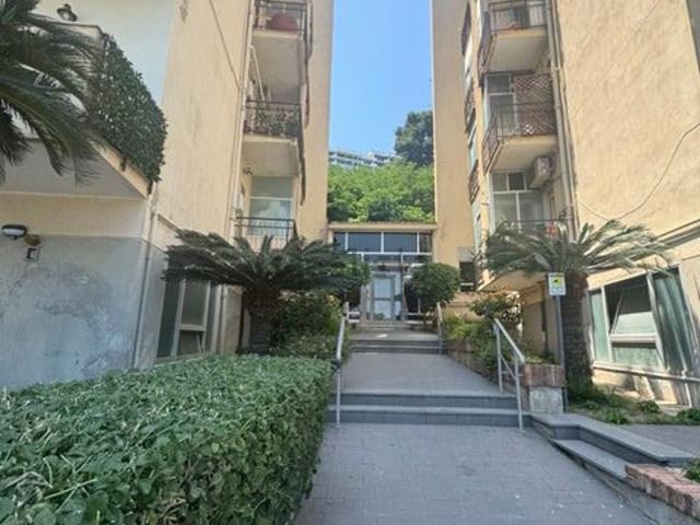 Appartamento in vendita di 168 m² in Via Consolare Pompea, 51