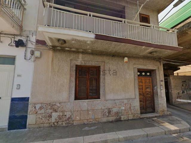 Appartamento in vendita di 168 m² in Via Alcide De Gasperi