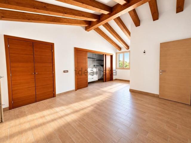 Appartamento in vendita di 168 m² in Via Battaglia, 179