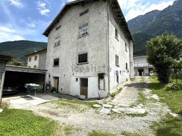 Appartamento in vendita di 168 m² in Via Don Olimpio Giampedraglia, 11