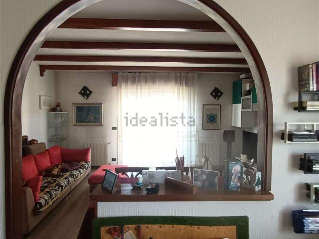 Appartamento in vendita di 168 m² in Via Ferdinando Bascucci