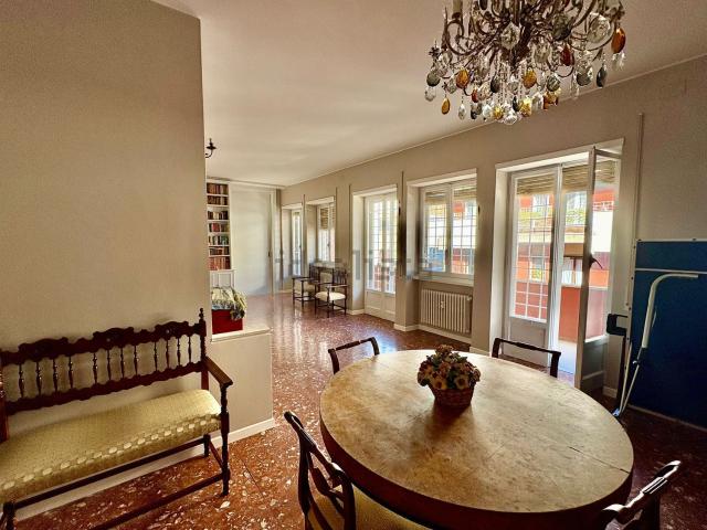 Appartamento in vendita di 168 m² in Via Francesco Ferrara