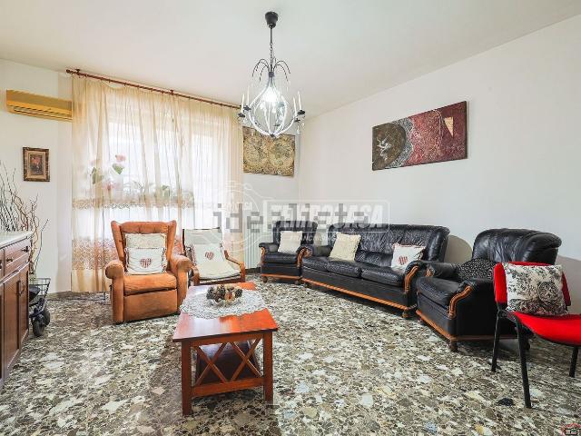 Appartamento in vendita di 168 m² in Via Marco Minghetti