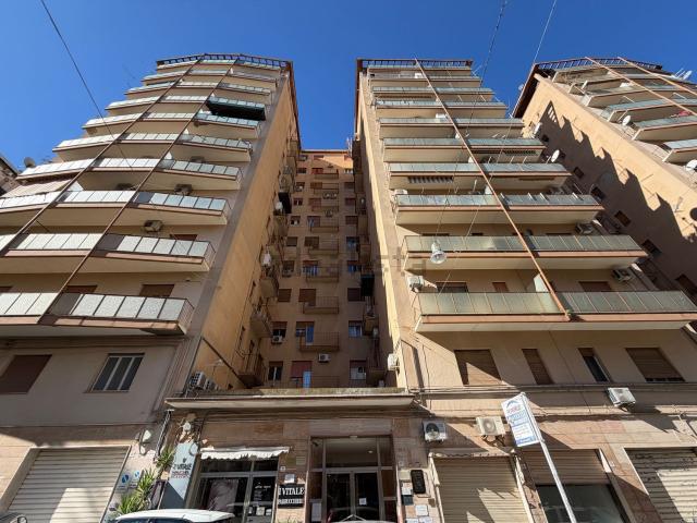 Appartamento in vendita di 168 m² in Via Sardegna, 17