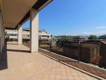 Appartamento in vendita di 168 m² in Via Tiburtina Valeria, 80