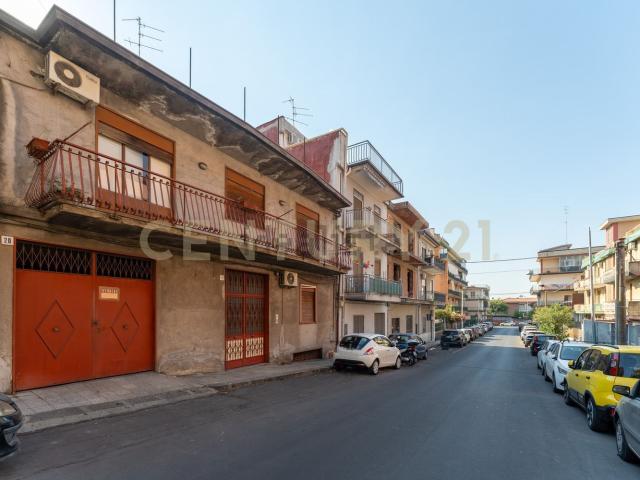 Appartamento in vendita di 168 m² in Via Turi Scordo, 18