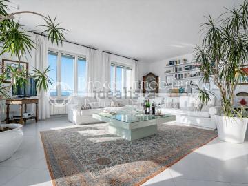 Appartamento in vendita di 168 m² in Viale Alfredo Belluomini