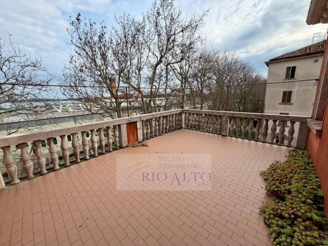 Appartamento in vendita di 168 m² in Viale Piave