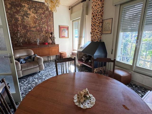 Appartamento in vendita di 145 m² in Viale Romagna, 25