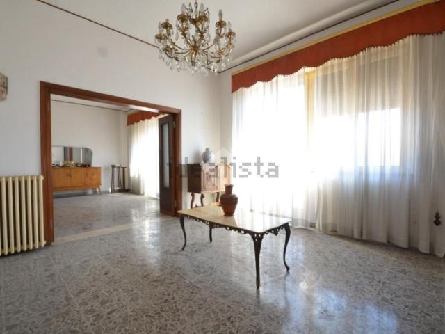 Appartamento in vendita di 168 m² in Corso Umberto I, 586