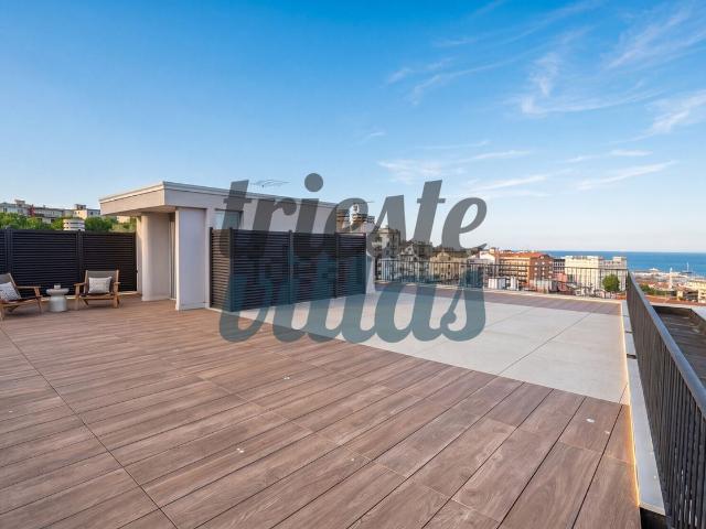 Appartamento in vendita di 168 m² in Largo Giulio Ascanio Canal, 1