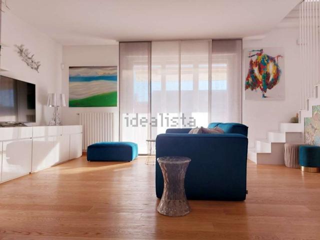 Appartamento in vendita di 169 m² in Via Angelo Poliziano