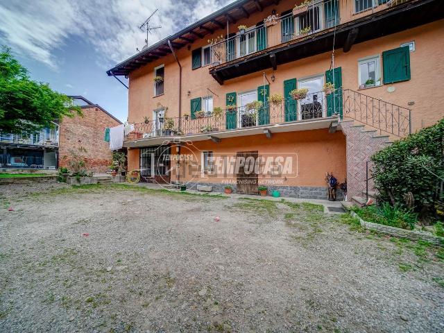 Appartamento in vendita di 169 m² in Via Aronco