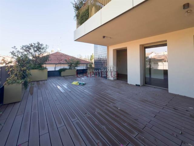 Appartamento in vendita di 169 m² in Via Benedetto Croce, 7