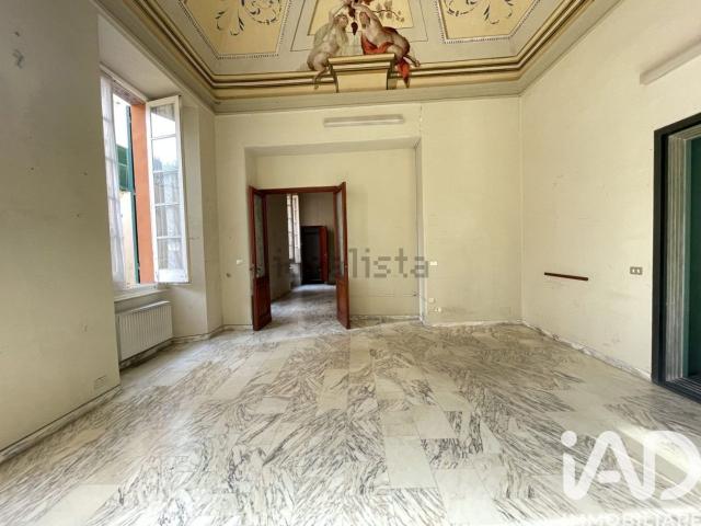 Appartamento in vendita di 169 m² in Via Giuseppe Garibaldi