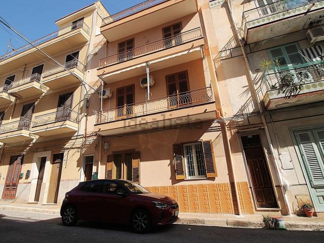 Appartamento in vendita di 169 m² in Via Luigi Capuana, 37