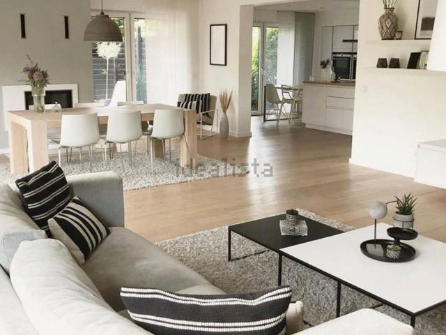 Appartamento in vendita di 169 m² in Via Monte Gallo