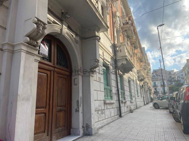 Appartamento in vendita di 169 m² in Via San Giovanni Bosco, 16