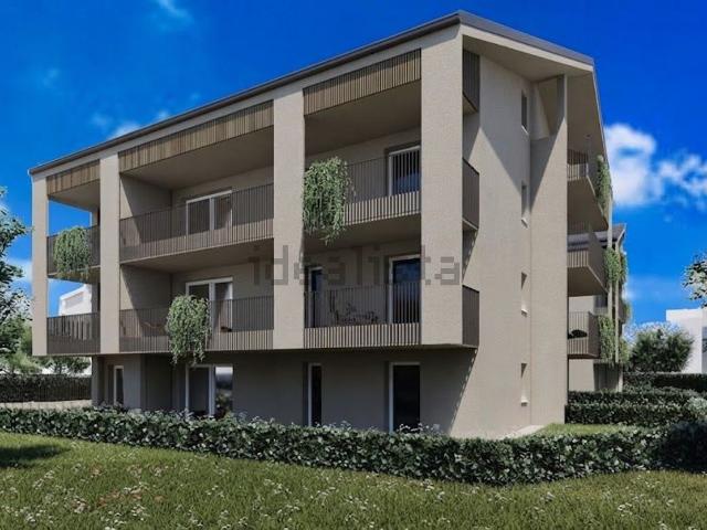 Appartamento in vendita di 169 m² in Via Sebino